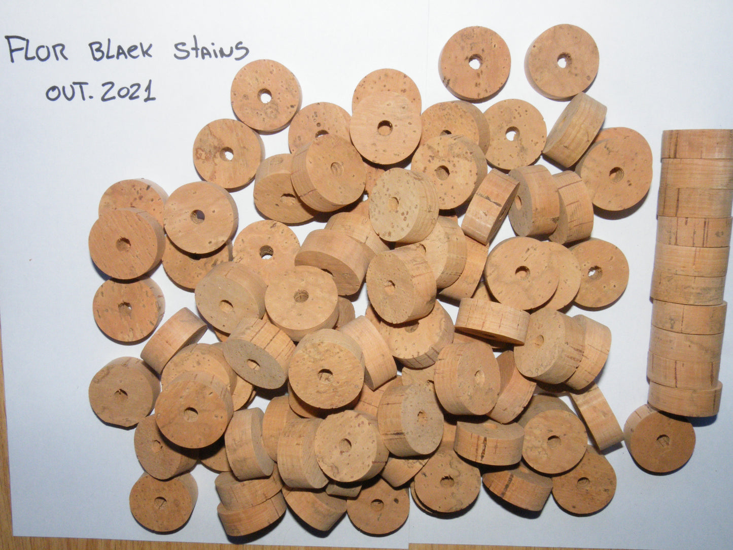 105 Cork rings 1 1/4"x1/2" Grade Flor with Black stains bore 1/4"